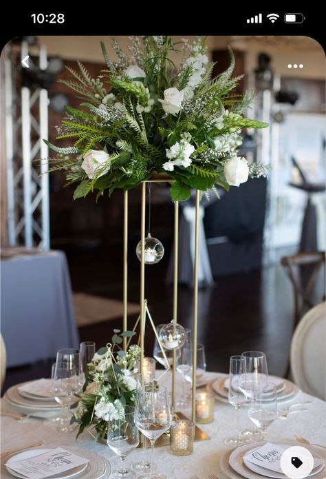 Glam Table Setting, Tall Flower Centerpieces, Blue Wedding Decorations, Tall Wedding Centerpieces, Dream Wedding Decorations, Wedding Backdrop Design, Wedding Floral Centerpieces, Tall Centerpieces, Flower Arrangements Simple