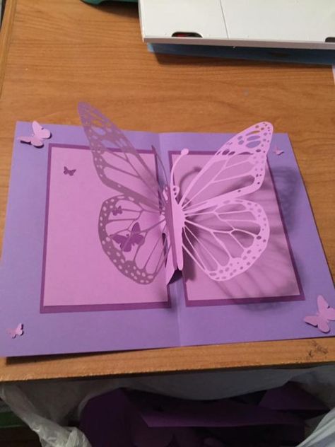 3d Butterfly Card Diy, Butterfly Pop Up Card Tutorials, Cards Pop Up, Butterfly Pop Up, Diy Pop Up Birthday Card, Cool Cards Diy, Cricut Pop Up Cards, Diy Popup Cards, Butterfly Cards Ideas