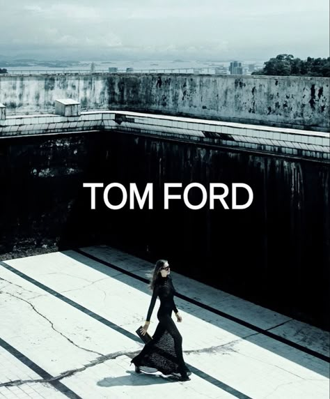 Tom Ford Campaign, Saint Laurent Photoshoot, Tom Ford Aesthetic, Jeanne Cadieu, Luxury Fashion Photography, Tom Ford Perfume, City Shoot, Summer Elegance, Christmas Shoot