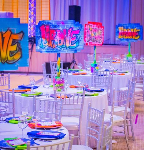 2000s Party Centerpieces, Graffiti Party Theme Street Art, Y2k Party Centerpieces, Graffiti Party Ideas, Graffiti Party Theme, Can Centerpieces, 2000s Party Theme, Graffiti Birthday, 90s Theme Party Decorations