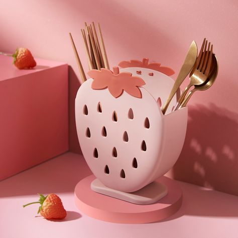 Deco Fruit, Kawaii Items, Kawaii Strawberry, Strawberry Kitchen, Ideal House, Wall Kitchen, Kawaii Stuff, Utensil Organization, Cute Strawberry