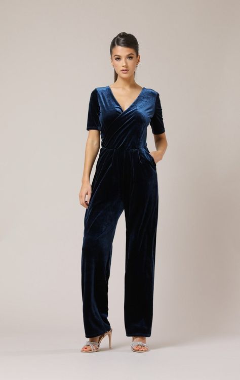 Holiday Velvet Jumpsuit / Event Wide Leg Jumpsuit / - Etsy Bosnia and Herzegovina Jumpsuit Formal Wedding, Prom Romper, Jumpsuit Bridesmaid, Jumpsuit Formal, Jumpsuit Prom, Night Jumpsuit, Bridesmaid Jumpsuit, Jumpsuit Wedding, Jumpsuit Short Sleeve