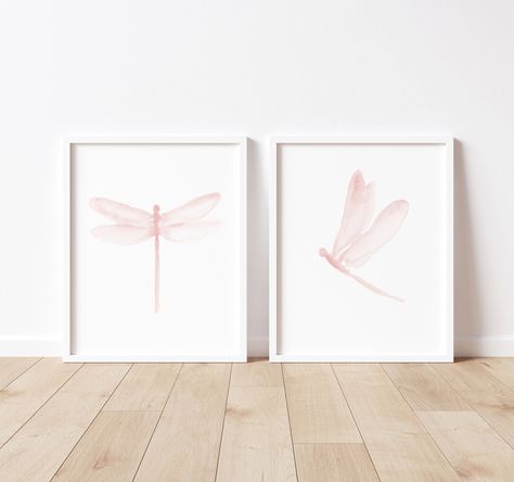 Dragonfly Nursery Theme, Dragonfly Nursery, Girls Room Artwork, Baby Dragonfly, Girls Princess Room, Blush Pink Nursery, Picture Displays, Room Watercolor, Princess Room Decor