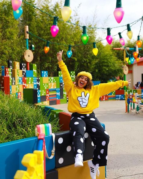 Toy Story Land Disney Picture Ideas, Toy Story Land, Disney Bedrooms, Cute Disney Outfits, Disneyland Outfits, Senior Trip, Fandom Fashion, Disney Day, Casual Cosplay