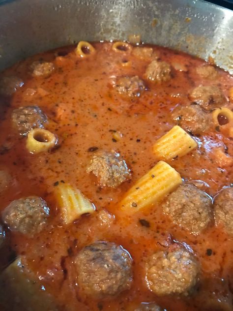 Rigatoni Meatball Soup, Frozen Meatball Soup, Rigatoni Soup, Soup Recipe Ideas, Daycare Recipes, Meatballs Soup, Comfort Soups, Italian Meatball Soup, Meatball Soup Recipes