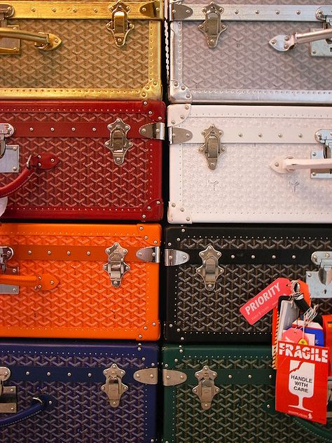 I dream of Goyard... Goyard Luggage, Goyard Trunk, Best Luggage, Vintage Luggage, Pack Your Bags, Luggage Sets, Suitcases, Dandy, Vintage Travel