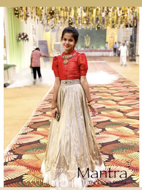 Crop Top Dresses Indian, Jackard Blouse Design, Long Skirts For Kids, Pattu Pavadai Top Designs, Kids Lahenga Ideas, Pattu Crop Top Blouse Designs, Girls Crop Tops Lehnga, Pattu Lehenga Blouse Designs Crop Tops, Blouse For Lehenga Crop Tops