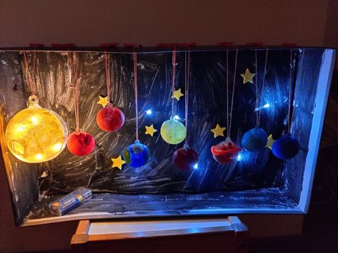 Solar System Projects For Kids, Cool Science Fair Projects, Solar System Projects, Science Projects For Kids, Bracelet Craft Diy, Science Fair Projects, Science Fair, Science Projects, Bracelet Crafts