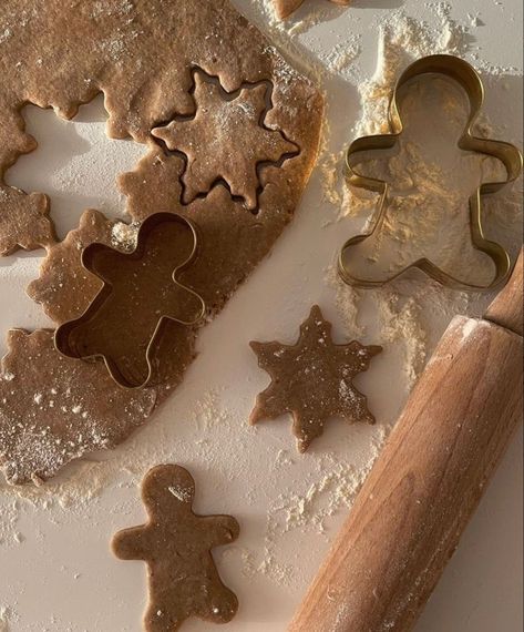 Gingerbread Aesthetic, Christmas Dreaming, Deco Nature, Cosy Christmas, I Love Winter, Christmas Inspo, Winter Wonder, Merry Little Christmas, Christmas Aesthetic