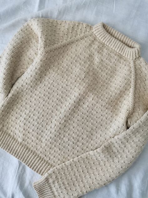 Sweater Inspiration, Daisy Sweater, Cardigan Sweater Pattern, Double Pointed Knitting Needles, Ravelry Knitting, Seed Stitch, The Ivy, Easy Knitting Patterns