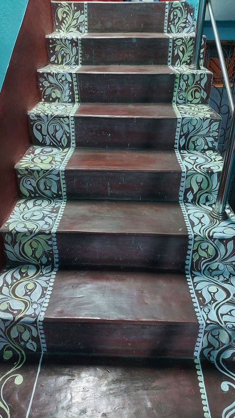 Alpona Design For Stairs, Stair Alpona Design, Paint Muggulu On Floor, Stairs Rangoli Designs, Alpana Designs Bengali Border, Paint Rangoli Designs On Floor, Alpona Design Bengali, Bengali Alpona, Alpona Art