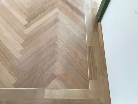 Wood Floor With Metal Inlay, Wood Floor Inlay Designs, Floor Inlay Design, Hdf Floor, Victorian Remodel, Herringbone Wooden Floors, Floor Inlay, Landing Ideas, Inlay Flooring