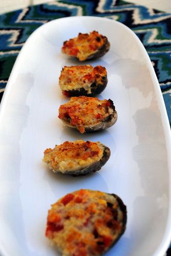 Clams Casino | Clare Cooks! Casino Clams, Baked Clams Recipe, Clams Casino, Energizing Food, Cooking Fish, Casino Party Foods, Clam Bake, Sweet Potatoes For Dogs, Clam Recipes