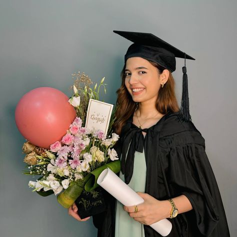 Fatima Faisal, Finally Graduated, Pretty Songs, Bollywood Actress, Most Beautiful, Actresses, Songs, Quick Saves