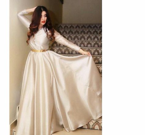 Simple long maksi style , party dress, formal dress , hareem farooq model actress Maksi Dress Pakistani, Maksi Dress, Hareem Farooq, Dress Pakistani, Pakistani Women Dresses, Shadi Dresses, Pakistani Formal Dresses, Bridal Dresses Pakistan, Pakistani Fashion Casual