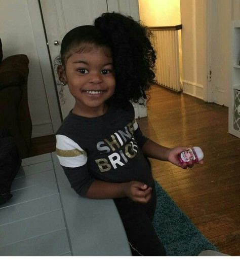 ✨Pinterest: foreveryoung578✨ Curly Kids, The Maxx, Cute Black Babies, Future Mommy, Beautiful Black Babies, Side Ponytail, Natural Hairstyles For Kids