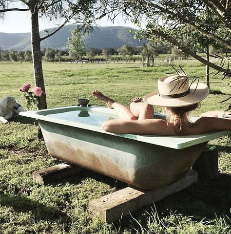 Not a bad spot for a bath. This #FPSecretSpot submitted by @travelswithnina is from The Hunter Valley at a little place called Broke, NSW #freepeopleaustralia Garden Bathtub, Outdoor Bathtub, Play Garden, Outdoor Tub, Outdoor Baths, Garden Shower, Outdoor Bath, Outdoor Bathrooms, Hunter Valley