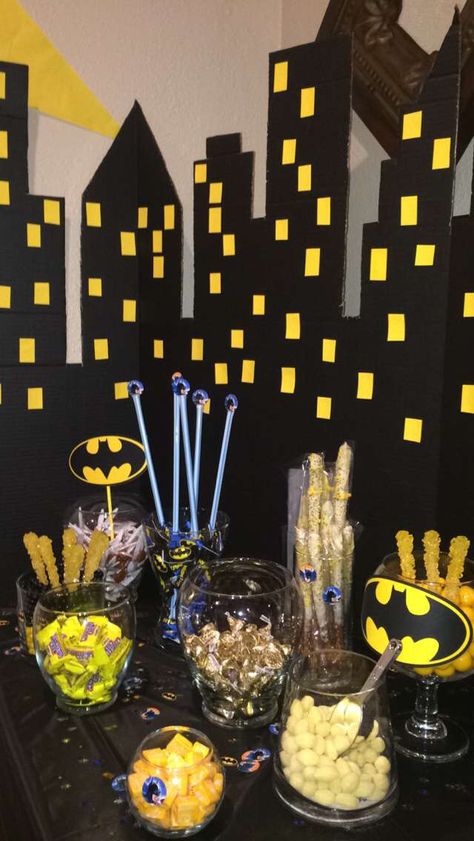 Batman candy table Birthday Party Candy Table, Marvel Baby Shower, Tyler Birthday, Batgirl Party, Superhero Activities, Batman Theme Party, Candy Tables, Batman Theme, Batman Birthday Party