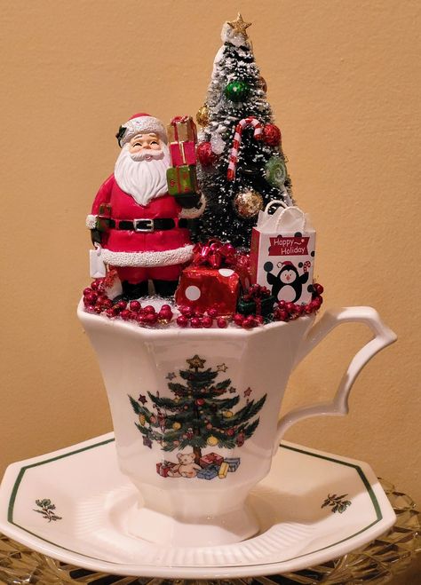 Decorating With Tea Cups, Tea Cup Decor Ideas, Diy Coffee Scented Candle, Teacup Decorations, Teacup Crafts Diy, Teacup Projects, Christmas Tea Cups, Teacup Ornaments, Tea Cup Projects