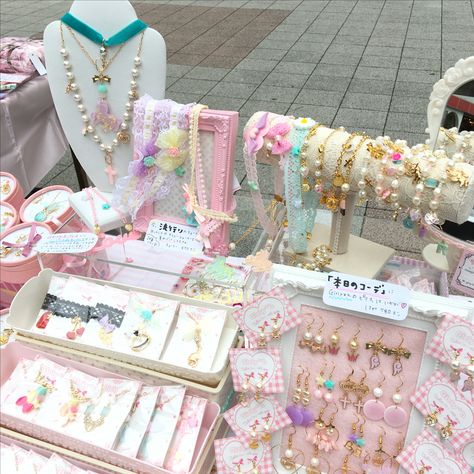 Whoa! Festival Booth Display, Jewelry Display Booth, Hair Accessories Display, Jewelry Table Display, White Container, Jewelry Shop Display, Jewelry Booth, Craft Show Booths, Craft Market Display