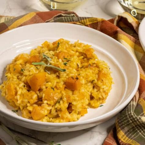 Roasted Butternut Squash Risotto - Enza's Quail Hollow Kitchen Kale Risotto, Filet Mignon Chorizo, Risotto Recipes Easy, Butternut Squash Kale, Squash Risotto, Butternut Squash Risotto, Slow Cooker Pumpkin, Risotto Recipes, Idee Pasto Sano