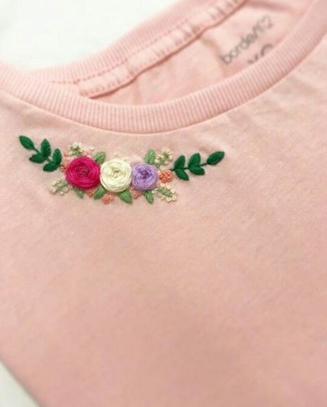 Embroidery Design Sweatshirt, Flower Embroidery Tshirt, Hand Embroidery On Tshirt, Tshirt Embroidery Diy, Basic Hand Embroidery Stitches, Simple Hand Embroidery Patterns, Diy Embroidery Designs, Embroidery Tshirt, Diy Embroidery Patterns