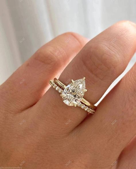 2.50 CT Pear Cut Moissanite Stone Engagement Ring With Matching Band | Bridal Set | 18K Gold Wedding Ring Set | Anniversary Ring Set For Her, Jewelry Made With Love By NICKJEWELFI → 𝟭𝟬𝟬% 𝗛𝗮𝗻𝗱𝗺𝗮𝗱𝗲 ✔ → 𝗣𝗿𝗲𝗺𝗶𝘂𝗺 𝗤𝘂𝗮𝗹𝗶𝘁𝘆 → 𝗙𝗶𝗻𝗲 𝗝𝗲𝘄𝗲𝗹𝗿𝘆 💍 𝗢𝘂𝗿 𝘀𝗸𝗶𝗹𝗹𝗲𝗱 𝗰𝗿𝗮𝗳𝘁𝘀𝗺𝗲𝗻 𝗰𝗮𝗿𝗲𝗳𝘂𝗹𝗹𝘆 𝗵𝗮𝗻𝗱𝗰𝗿𝗮𝗳𝘁 𝗮𝗻𝗱 𝗰𝘂𝘁 𝘁𝗵𝗲 𝘀𝘁𝗼𝗻𝗲𝘀 𝗶𝗻 𝗼𝘂𝗿 𝗷𝗲𝘄𝗲𝗹𝗿𝘆, 𝗲𝗻𝘀𝘂𝗿𝗶𝗻𝗴 𝘁𝗵𝗮𝘁 𝘁𝗵𝗲𝘆 𝗮𝗿𝗲 𝟭𝟬𝟬% 𝗽𝗼𝗹𝗶𝘀𝗵𝗲𝗱 𝘁𝗼 𝗽𝗲𝗿𝗳𝗲𝗰𝘁𝗶? Gold Band Engagement Rings Pear, Tear Drop Wedding Ring Sets, Pearl Cut Engagement Ring, Wedding Ring Sets Marquise, Pear Stacked Wedding Rings, Pear Wedding Band Set, Pear Wedding Set, Wedding Ring With Gold Band, Wedding Ring And Engagement Ring Set