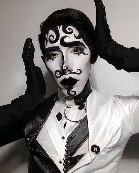 Drag King Aesthetic, Drag King Makeup, Drag Kings, Cabaret Costume, Funky Makeup, Drag Make-up, Theatre Makeup, King Outfit, Drag King