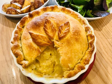 Vegan potato, leek and cheese pie - Globalmouse Travels family travel Leek Pie, Potato Leek, Cheese Pie, Cheese Pies, Vegan Potato, New Potato, Potato Pie, Vegan Condiments, Nutritional Yeast