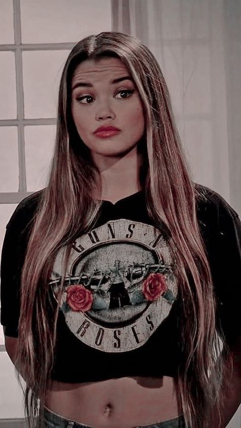 Alexa Mendoza, Paris Berelc, Alexa & Katie, Scream Franchise, Mendoza, Scream, Cute Outfits, Paris, Collage