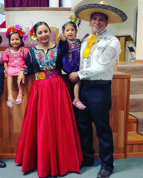 Traje mexicano , niña, mujer y hombre . Mexican Attire, Anniversary Dresses, Mexican Clothing, Anniversary Dress, Boda Mexicana, Mexican Outfit, 40th Birthday, Quinceanera, Traditional Outfits