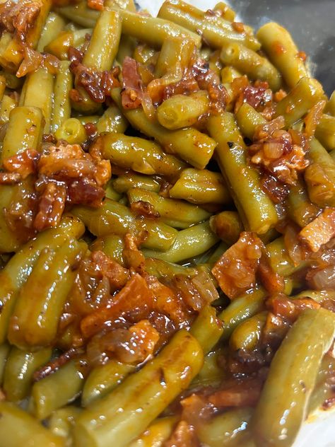 Elevate the humble green bean to a new level with this recipe for BBQ Green Beans. This recipe combines the smoky goodness of bacon with the sweetness of barbecue sauce and ketchup and a tangy touch of vinegar. The perfect side dish that’s perfect for any meal but especially for […] Mission Bbq Green Beans Recipe, Bbq Green Beans With Bacon, Bbq Green Beans, Hot Bacon Dressing, Green Beans With Bacon, Bbq Bacon, Frozen Green Beans, Green Beans And Tomatoes, Bacon Tomato