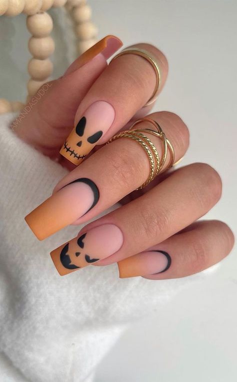 Orange Ombre Nails, September Nails, Festive Nail Art, October Nails, Halloween Orange, Gradient Nails, Festival Nails, Halloween Nail Designs, Halloween Nail