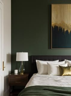 Dark Green Accent Wall, Dark Green Bedroom, Green Accent Wall, Green Bedroom Walls, Green Accent Walls, Gold Bed, Gold Bedroom, Bedroom Setup, Living Room Color Schemes