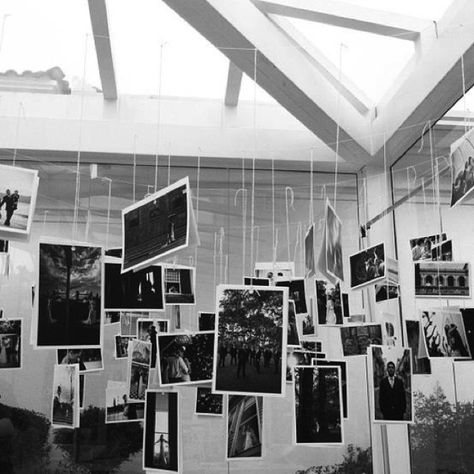 Hanging Art From Ceiling, Exhibition Aesthetic, Photo Expo, Photography Display, Exhibition Display Design, Photo Hanging, Photo Exhibit, Exposition Photo, A Level Art Sketchbook