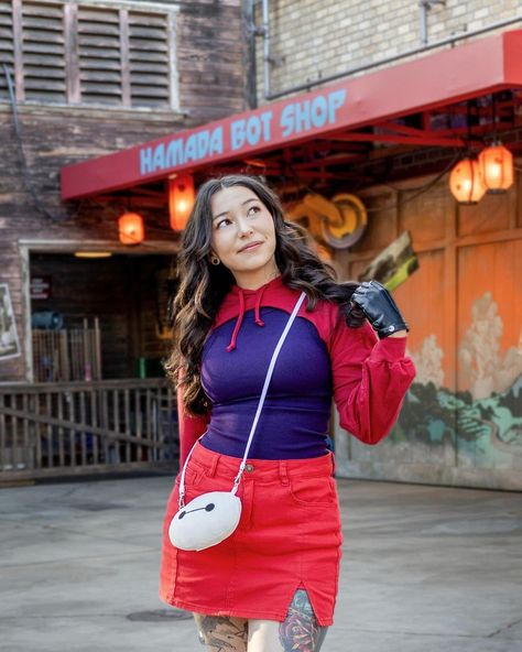 This might a Disneybound with no demand, but it is one I was very excited about ❤️💜 (Swipe to the end for the inspo ➡️ ) #baymax… | Instagram Baymax Inspired Outfit, Baymax Disneybound, Disneybound Ideas, San Fransokyo, Geek Style, Disney Fits, Disney Lifestyle, Geek Fashion, November 8