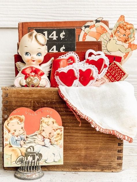 Vintage Valentine Decor You Should Be Buying Now - MY WEATHERED HOME Valentine Display Ideas, Valentine Display, Vintage Valentine Crafts, Vintage Valentines Decorations, Valentine Postcards, Diy Valentines Decorations, Vintage Valentine Cards, Valentine Decor, Vintage Valentine