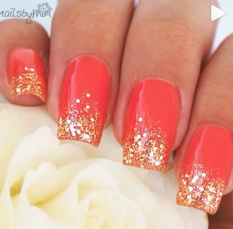 Bright Coral Nails, Coral Nail, Gradient Nail Art, Nail Polish Art Designs, Coral Nail Polish, Glitter Gradient Nails, Bridal Nails Designs, Glitter Gradient, Gold Nail Designs