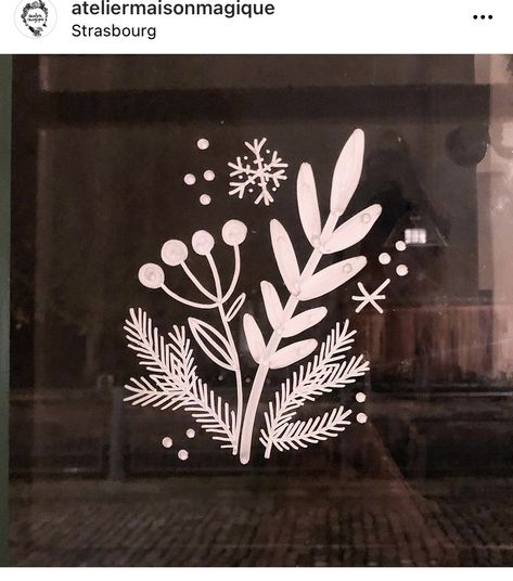 Paint Pen Window Art Christmas, Snow Flake Window Painting, White Painted Christmas Windows, Christmas Window Painting Snowflakes, Christmas Shop Window Painting, Posca Pen Christmas Window, Winter Window Chalk Art, Christmas Window Decals, Snowflake Window Art