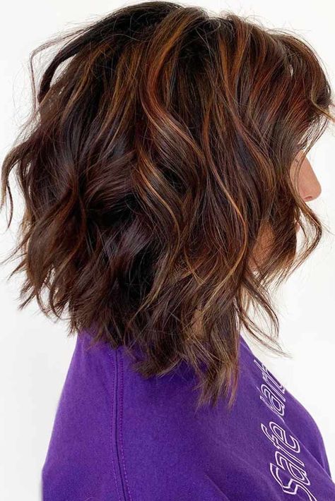 Angled Lob #layeredhaircuts #layeredhair #haircuts Side Part Layered Bob, Angled Lob, Lob Haircut Layered, Angled Haircut, Women's Haircuts, Angled Bob Hairstyles, Choppy Bob Hairstyles, Layered Bob Hairstyles, Lob Haircut