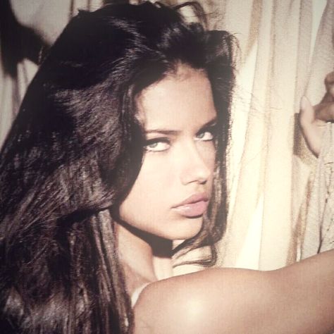 Adriana Lima Model, Adrian Lima, Adrina Lima, Lima Model, Adriana Lima Young, Adriana Lima Style, Victoria Secret Wallpaper, Adriana Lima Victoria Secret, Victoria Secret Models