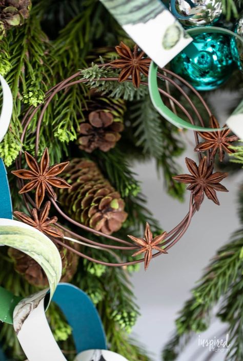 How to Make a Rustic Star Anise Christmas Wreath #star #anise #wreath #DIY #wire #christmas #holiday #ornament Anise Wreath, Wire Wreaths, Wire Star, Rustic Christmas Wreath, Easy Diy Wreaths, Holiday Tree Decorations, Wire Wreath, Woodland Christmas, Wreath Diy