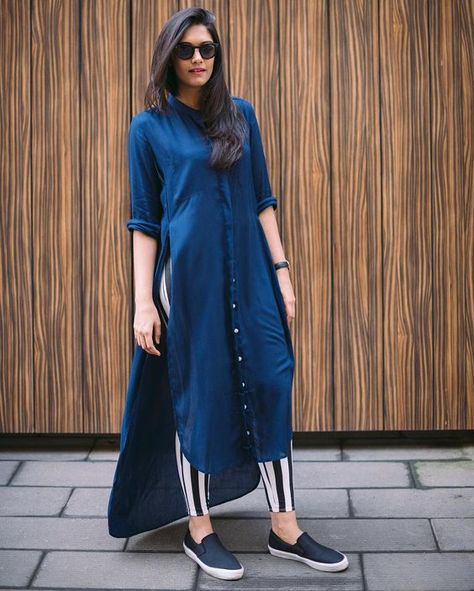 Dress Over Jeans, Dress Over Pants, Salwar Kamiz, Kurti Designs Party Wear, Black Short Dress, Kurta Designs, Indian Designer Wear, Churidar, Rayon Fabric