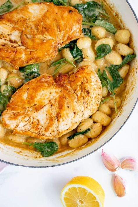 Garlic Chicken Gnocchi, Lemon Gnocchi, One Pan Creamy Chicken, Creamy Chicken And Gnocchi, Lemon And Garlic Chicken, Chicken And Gnocchi, Cauliflower Gnocchi, Healthy Hot Chocolate, Gnocchi Recipe