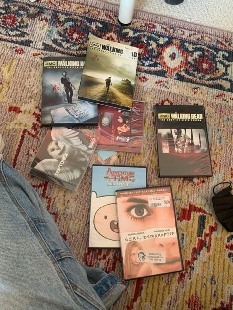 Tao Xu Heartstopper, Physical Media, Scene Aesthetic, Alice Oseman, American Theme, Thrift Haul, You're My Favorite, Winona Ryder, Old Love