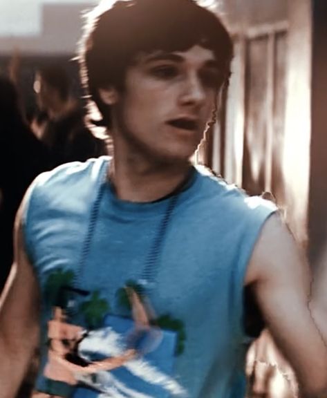 Josh Hutcherson, Hunger Games, Face Claims, Walking