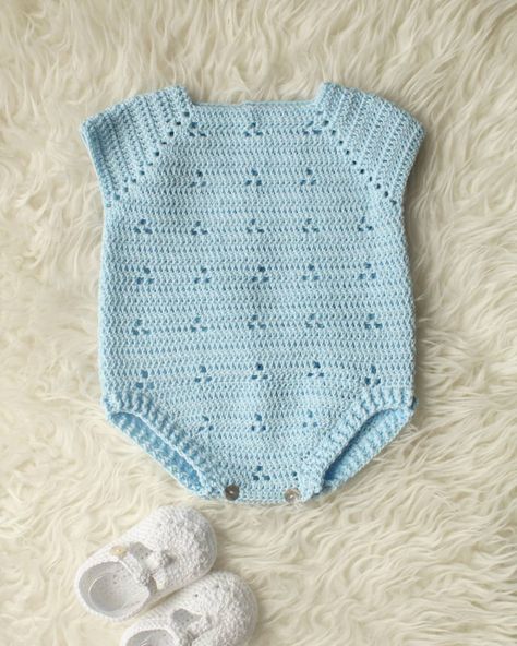 Baby Romper Pattern, Crochet Romper, Baby Crochet Patterns Free, Fantastic Baby, Romper Pattern, Crochet For Baby, Baby Clothes Patterns, Crochet Blog, Crochet Bebe