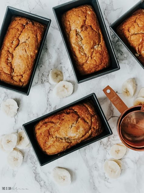 Mini Loaf Banana Bread Recipe, Mini Banana Bread Recipe, Mini Banana Bread Loaves, Banana Bread Loaves, Mini Banana Bread, Best Ever Banana Bread, Banana Bread With Oil, Student Food, Mini Bread Loaves