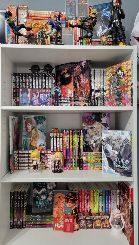 Manga Library, Anime Bedroom Ideas, Call Of The Night, Otaku Room, Anime Room, Gaming Room Setup, Cute Room Ideas, Dreamy Room, Kawaii Room