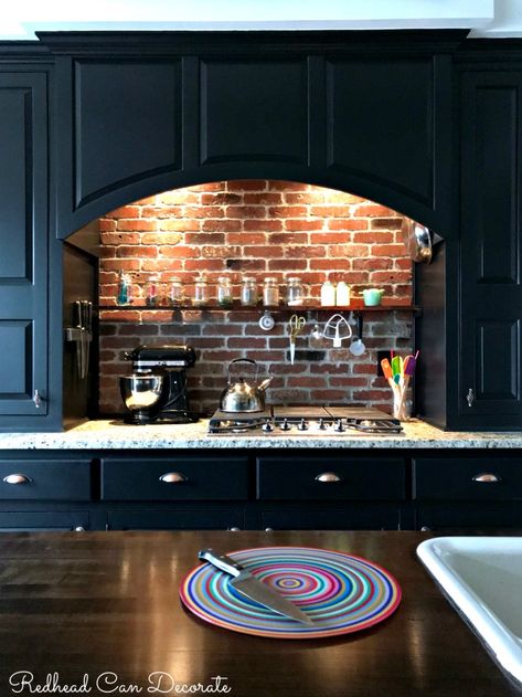 10 Christmas Gift Ideas for Your Friend Who is 40 or Over Ada Kitchen, Farmhouse Kitchen Backsplash Ideas, Brick Kitchen Backsplash, Brick Backsplash Kitchen, Stone Backsplash Kitchen, Trendy Kitchen Backsplash, Farmhouse Kitchen Backsplash, Diy Kitchen Backsplash, Dark Woods